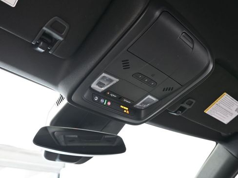 Used 2024 Cadillac XT4 Premium Luxury image 26