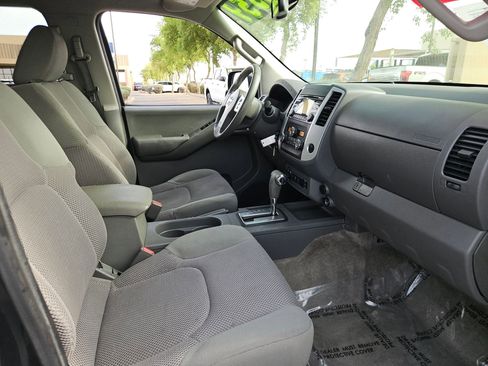 Used 2014 Nissan Frontier SV w/ SV Value Truck Package image 24