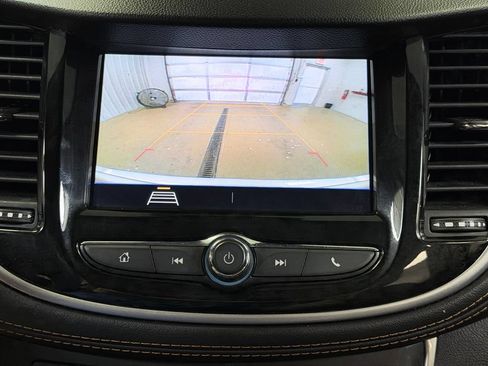 Used 2020 Chevrolet Trax LT w/ LT Convenience Package FWD image 45