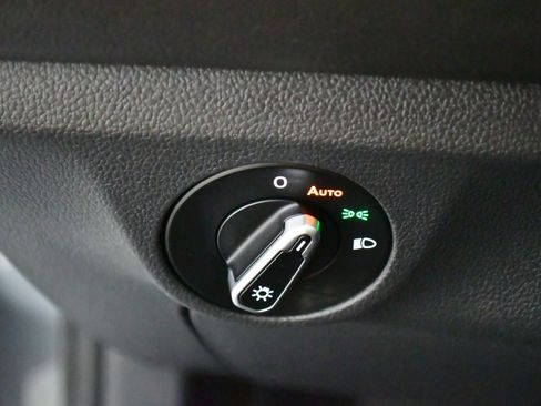 Used 2024 Volkswagen Jetta S image 17