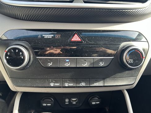 Used 2020 Hyundai Tucson SE image 18