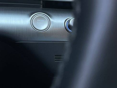 Used 2025 Hyundai Kona SEL image 16