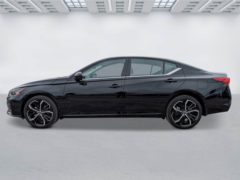 New 2026 Nissan Altima 2.5 SR AWD/4WD image 2