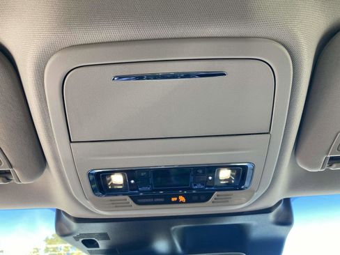 New 2025 Lincoln Corsair Reserve image 28