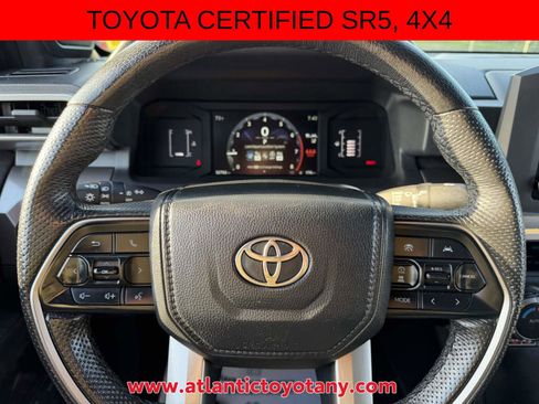 Certified 2024 Toyota Tacoma SR5 AWD/4WD image 8