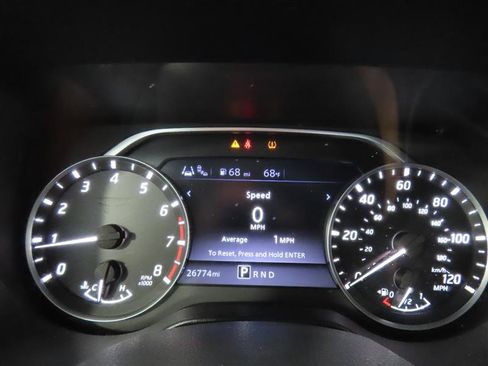 Used 2023 Nissan Titan SV w/ SV Convenience Package image 19