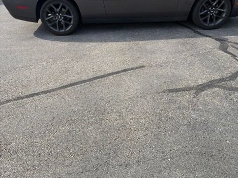 Used 2019 Dodge Challenger SXT w/ Blacktop Package RWD image 5