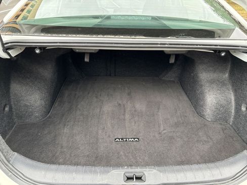 Used 2025 Nissan Altima 2.5 SV image 26