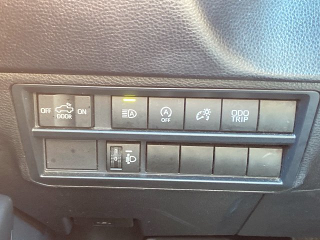 Used 2024 Toyota Tundra SR AWD/4WD image 17