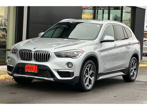 Used 2018 BMW X1 xDrive28i image 10