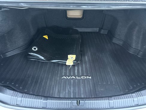 Used 2018 Toyota Avalon Touring image 33