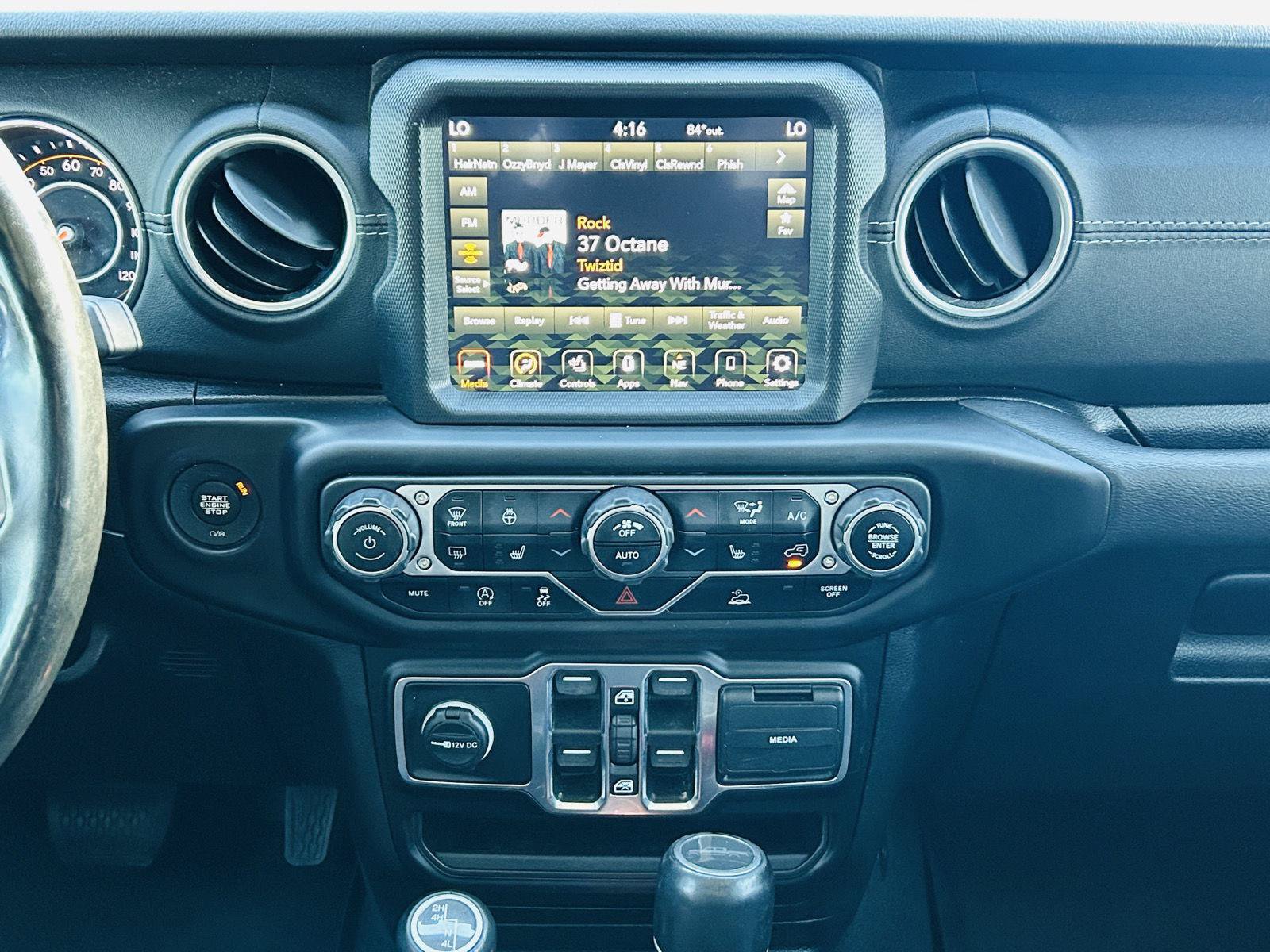 Used 2020 Jeep Gladiator Overland AWD/4WD image 16