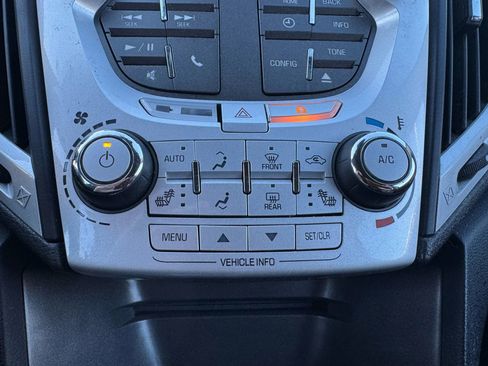 Used 2015 GMC Terrain SLE image 17