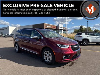 Used 2023 Chrysler Pacifica Limited