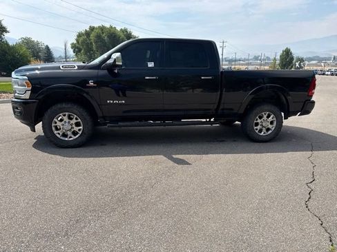 Used 2021 RAM 2500 Laramie AWD/4WD image 3
