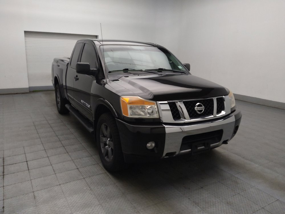 Used 2015 Nissan Titan SV w/ SV Value Truck Package AWD/4WD image 13