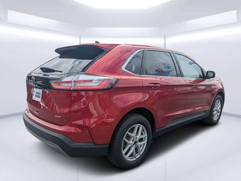 Used 2024 Ford Edge SEL AWD/4WD image 3