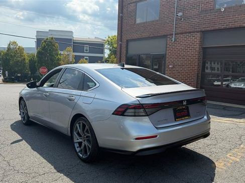 Used 2023 Honda Accord Sport Hybrid image 8