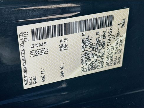 Used 2023 Nissan Maxima SV w/ Floor Mat Group FWD image 12