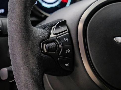 Used 2020 Aston Martin DB11 AMR RWD image 20