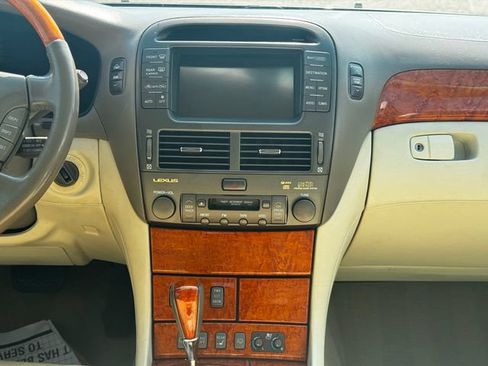 Used 2004 Lexus LS 430 RWD image 23