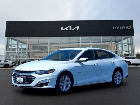Used 2024 Chevrolet Malibu LT FWD image 1