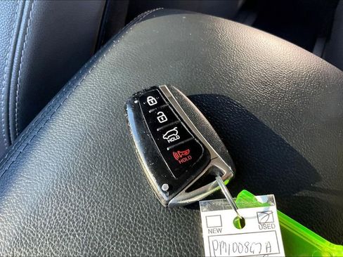 Used 2016 Hyundai Santa Fe Limited w/ Option Group 04 image 12