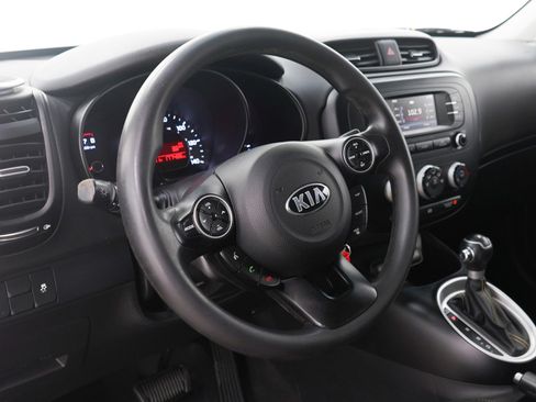 Used 2016 Kia Soul + image 22