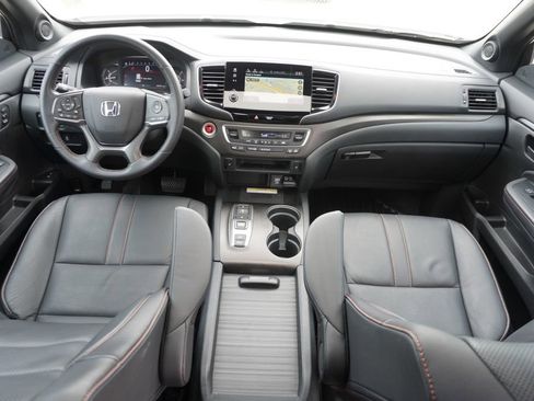 Used 2023 Honda Passport TrailSport image 19