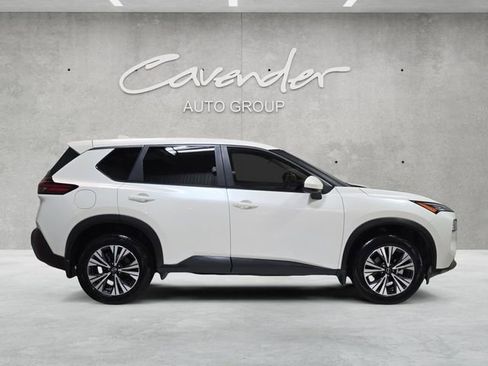 Used 2023 Nissan Rogue SV FWD image 17