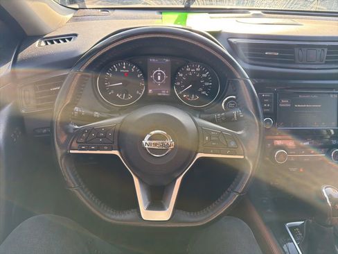 Used 2018 Nissan Rogue SL w/ Premium Package image 13