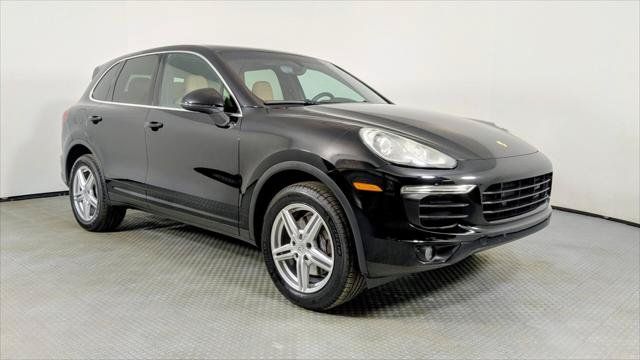 Used 2016 Porsche Cayenne w/ Premium Package AWD/4WD image 9