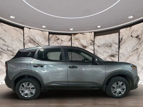 Used 2025 Nissan Kicks S AWD/4WD image 4