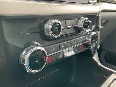 Certified 2022 Ford F150 XLT w/ Equipment Group 302A High image 10