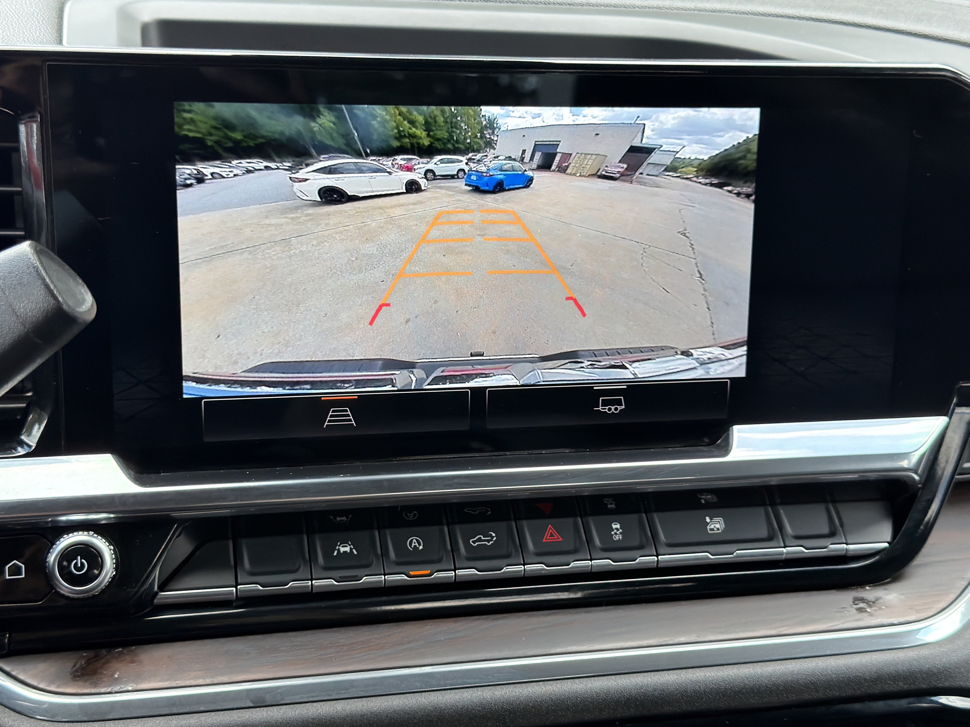 Used 2025 GMC Sierra 1500 SLT RWD image 10