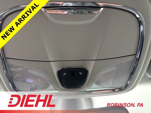 Used 2019 Jeep Cherokee Limited image 35