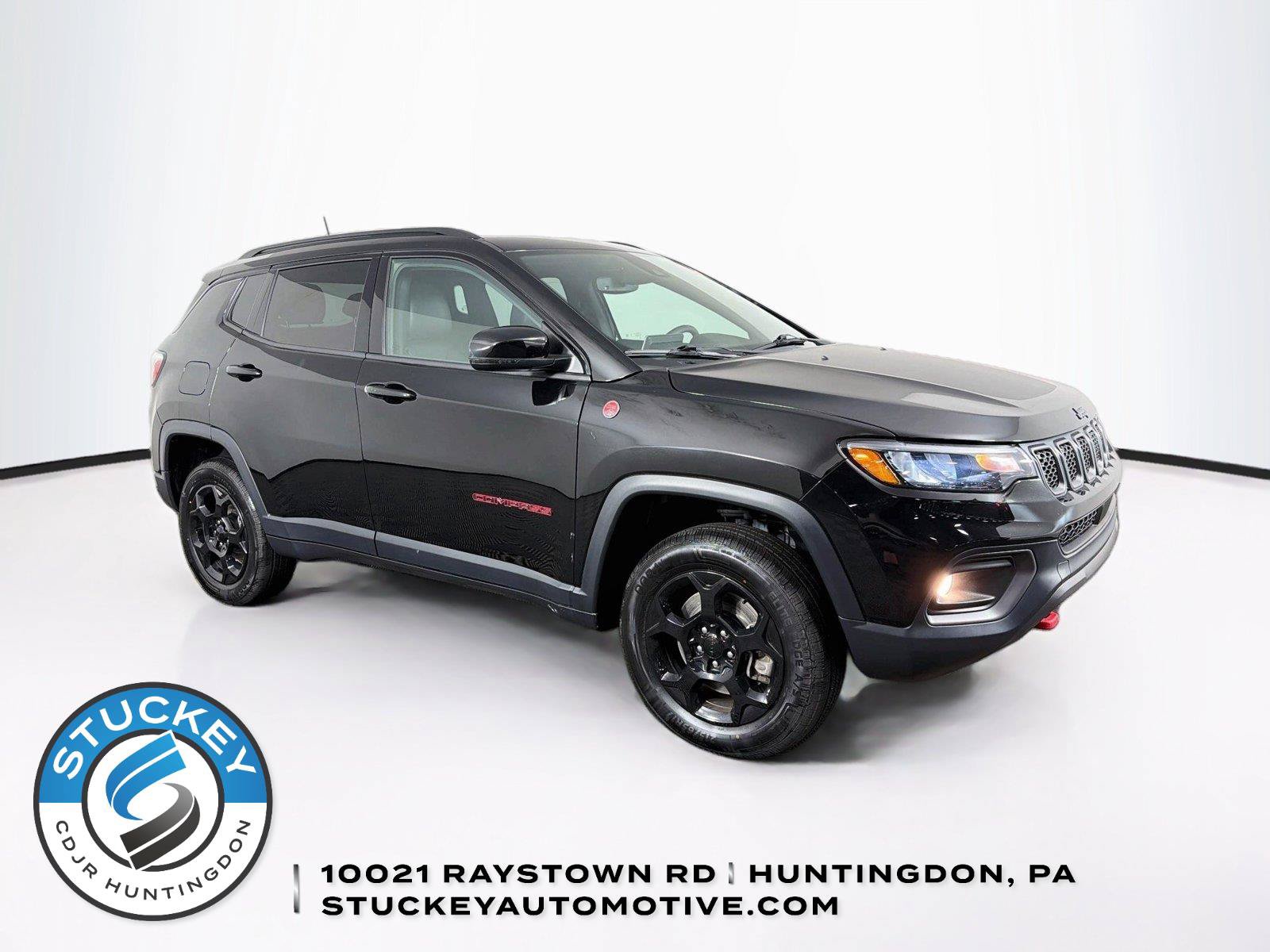Used 2023 Jeep Compass Trailhawk w/ Sun and Sound Group AWD/4WD image 1
