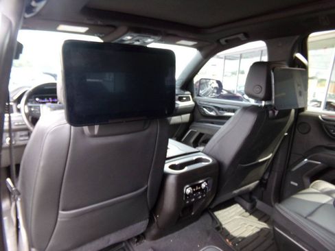 Used 2021 GMC Yukon Denali w/ Denali Ultimate Package AWD/4WD image 36