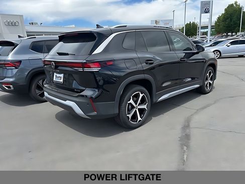 New 2026 Volkswagen Tiguan SE AWD/4WD image 3
