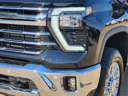 Used 2024 Chevrolet Silverado 2500 LTZ w/ LTZ Premium Texas Edition AWD/4WD image 18