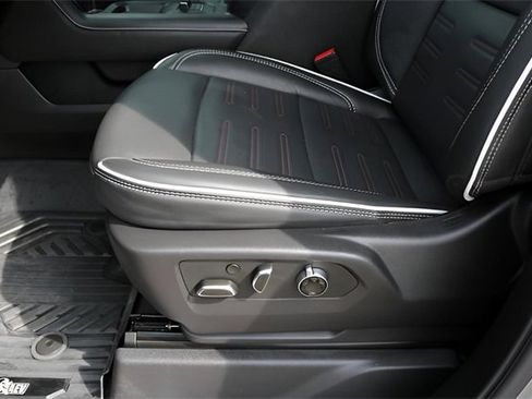 Used 2024 GMC Sierra 2500 AT4X w/ AT4X AEV Edition image 16