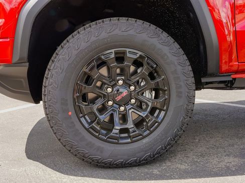 New 2026 GMC Canyon Elevation w/ Convenience Package RWD image 7