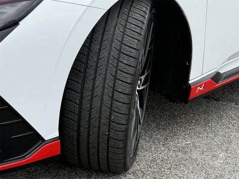 Used 2022 Hyundai Elantra N image 24