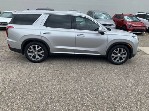 Used 2021 Hyundai Palisade SEL w/ Premium Package AWD/4WD image 4