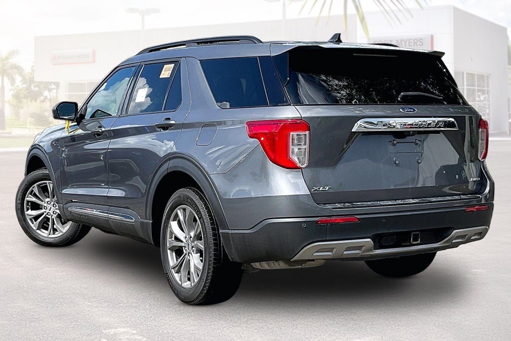 Used 2023 Ford Explorer XLT AWD/4WD image 29