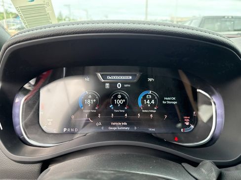 New 2026 RAM 2500 Laramie AWD/4WD image 11