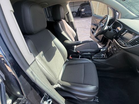 Used 2022 Buick Encore Preferred w/ Safety Package AWD/4WD image 15