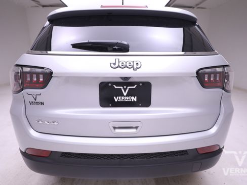 New 2025 Jeep Compass Sport image 4