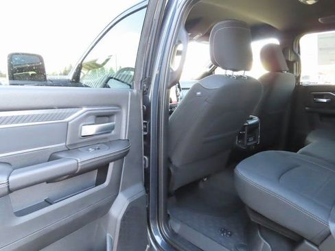 New 2026 RAM 2500 Big Horn AWD/4WD image 21