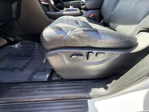 Used 2023 Nissan Armada SL RWD image 6